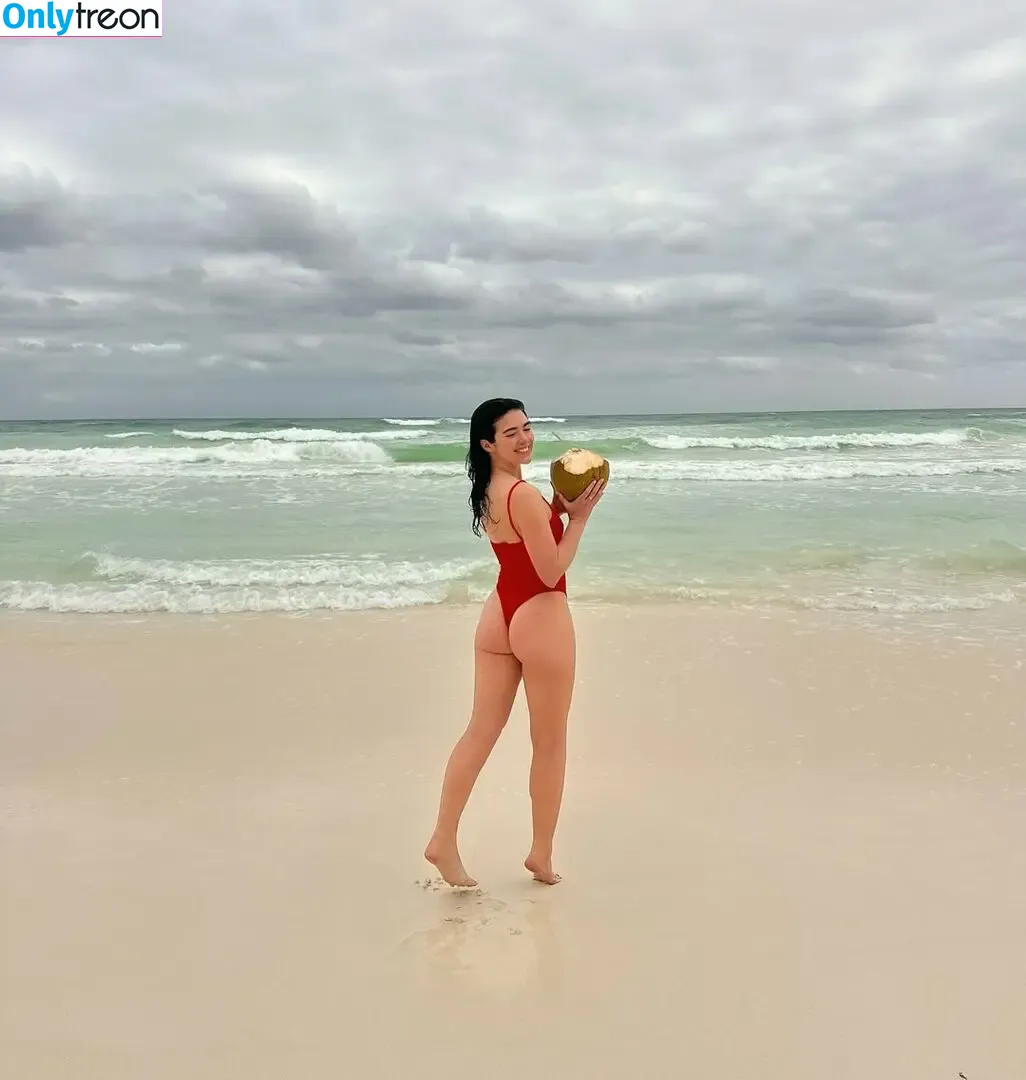 Alishaton nude photo #0008 (alijnewton / alyshanewman)