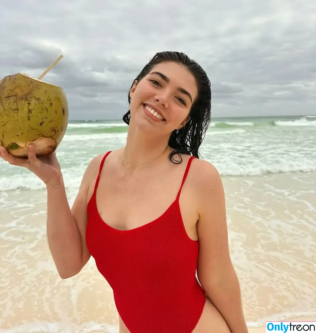 Alishaton nude photo #0009 (alijnewton / alyshanewman)