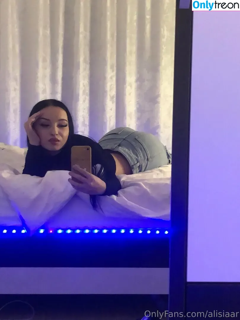 alisiaar nude photo #0001 (alisiaofficial_)