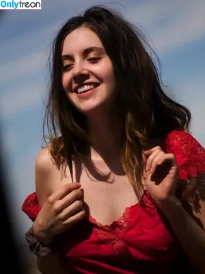 Alison Brie / alisonbrie nude photo #0197