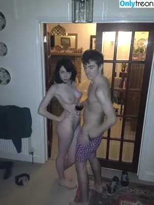 Alison Brie / alisonbrie nude photo #0223