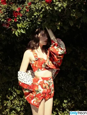 Alison Brie / alisonbrie nude photo #0233