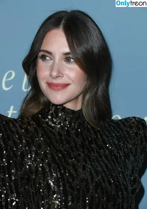 Alison Brie / alisonbrie nude photo #0294