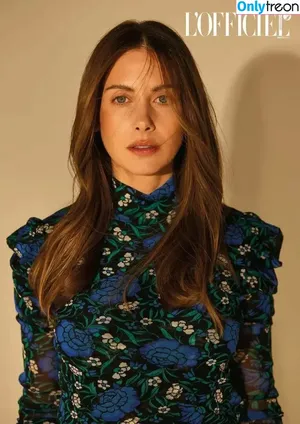 Alison Brie / alisonbrie nude photo #0352