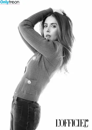 Alison Brie / alisonbrie nude photo #0354