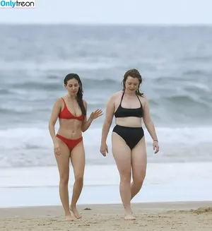 Alison Brie / alisonbrie nude photo #0530