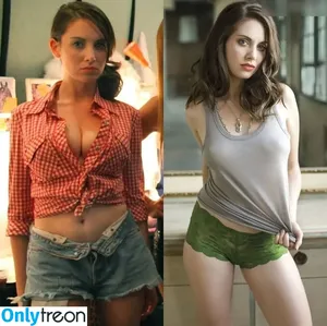 Alison Brie / alisonbrie nude photo #0918