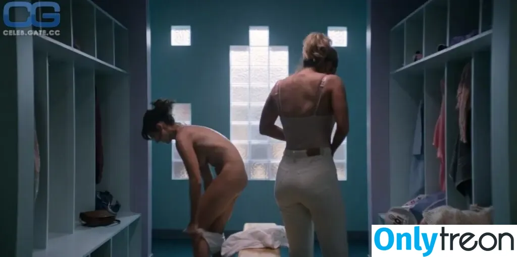 Alison Brie nude photo #0219 (alisonbrie)