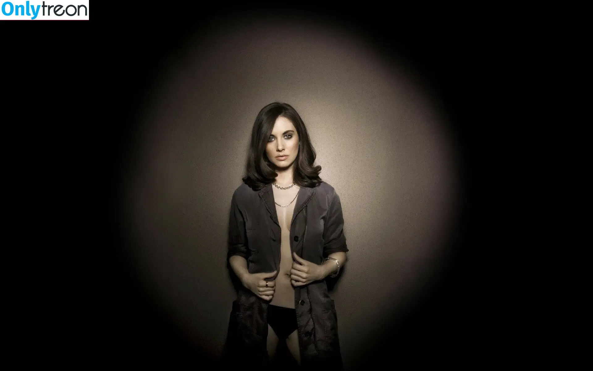 Alison Brie nude photo #0249 (alisonbrie)
