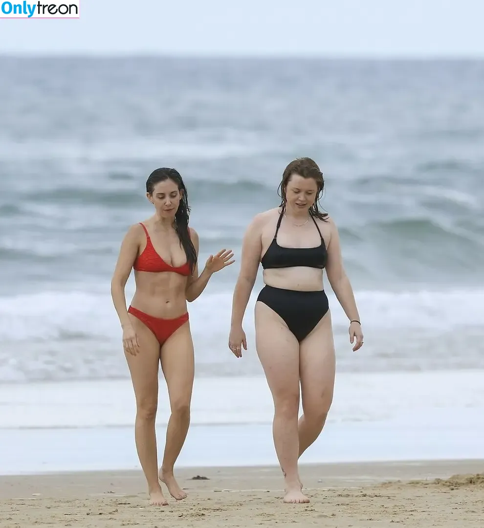 Alison Brie nude photo #0530 (alisonbrie)