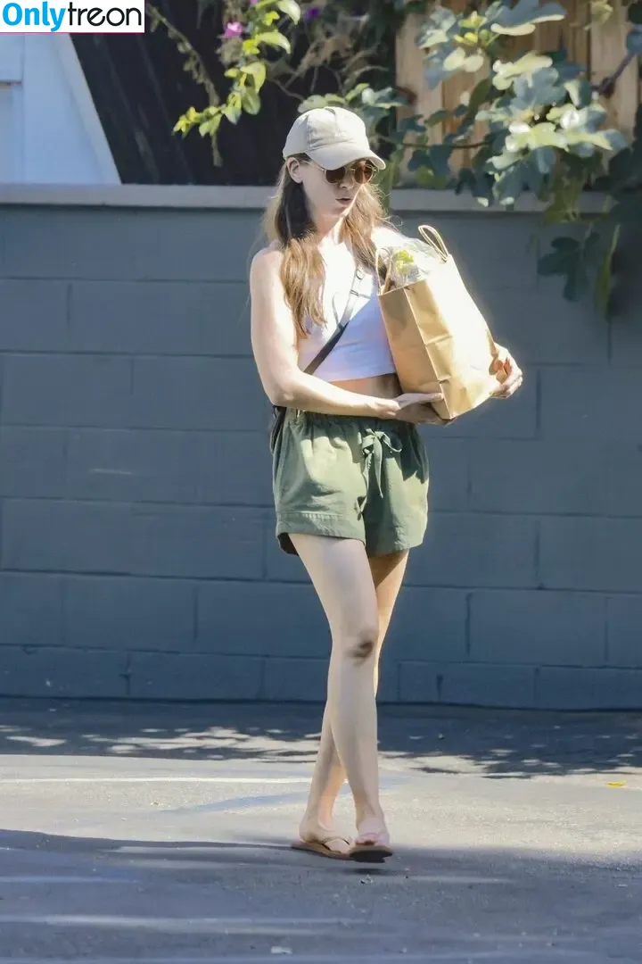 Alison Brie nude photo #0600 (alisonbrie)