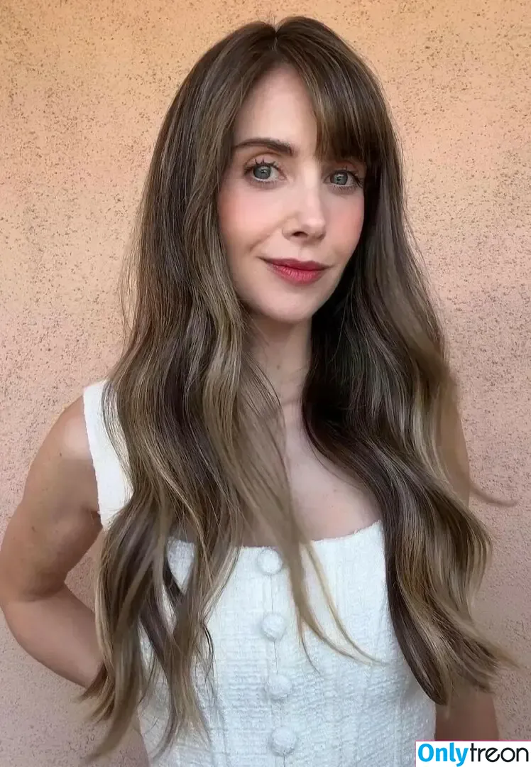 Alison Brie nude photo #0789 (alisonbrie)