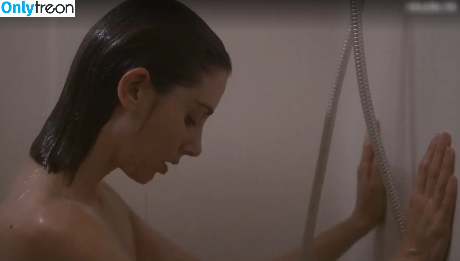 Alison Brie nude photo #0927 (alisonbrie)