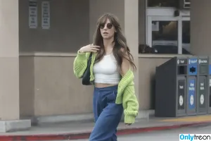 Alison Brie / alisonbrie nude photo #1032