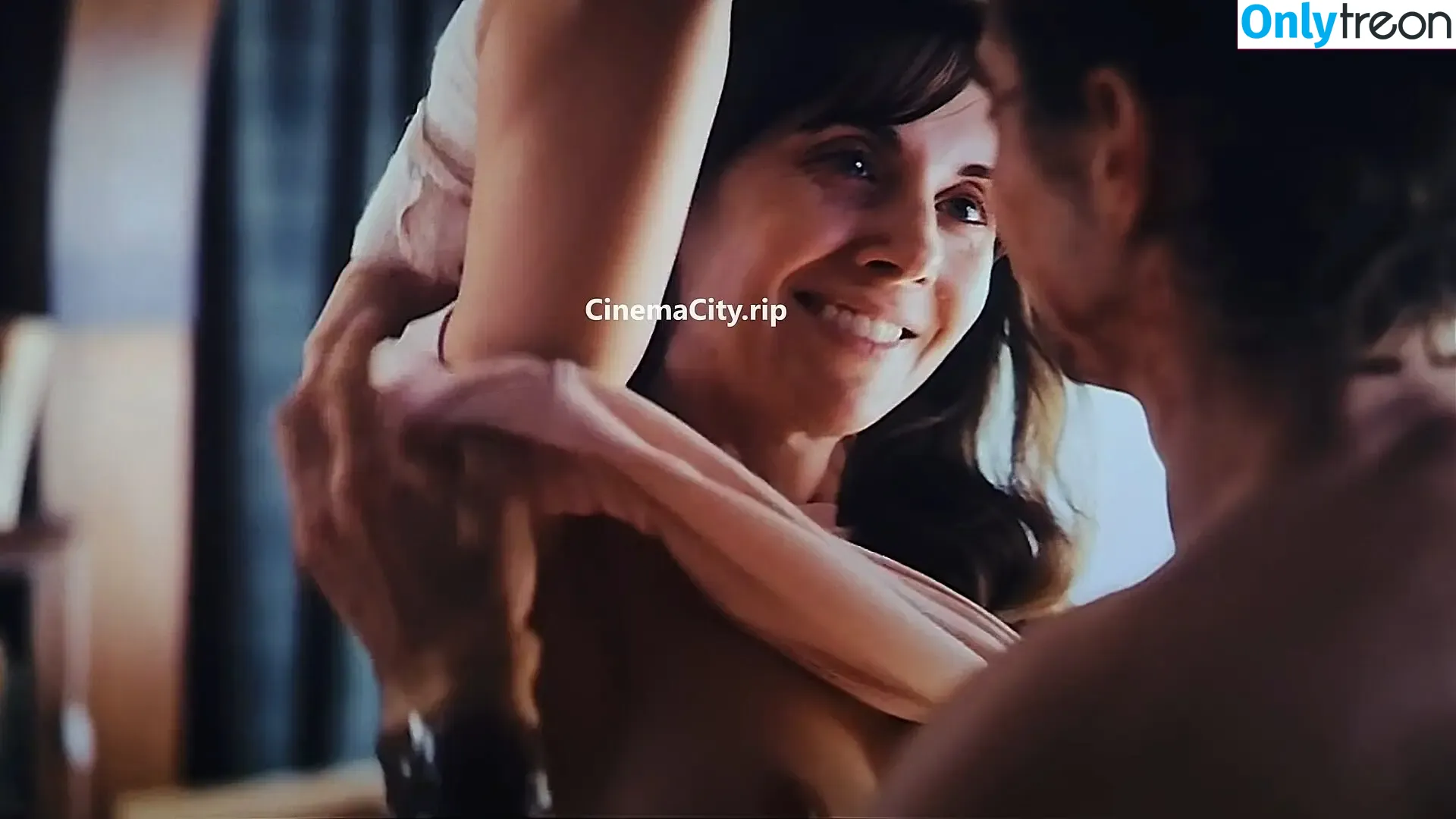 Alison Brie nude photo #1656 (alisonbrie)