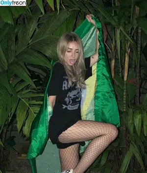 Alison Wonderland / alisonwonderland / allywonder nude photo #0150