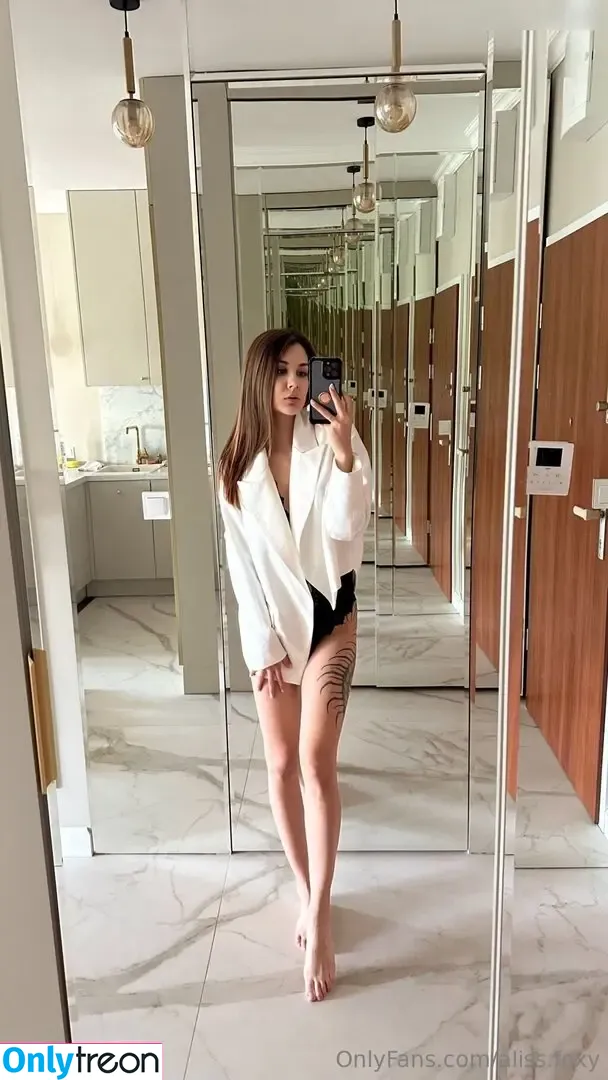 Aliss Foxxy nude photo #0007 (aliss.foxxy / aliss.foxy)