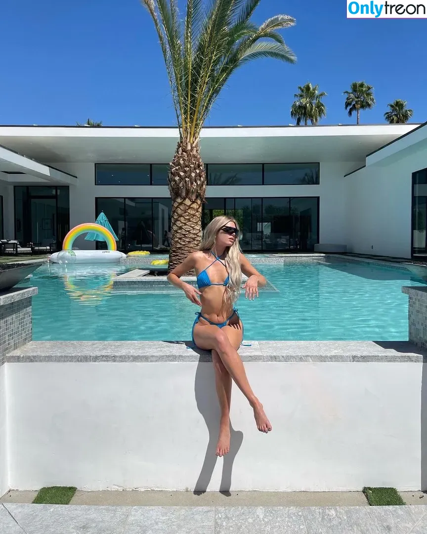 Alissa Violet nude photo #0018 (alissaviolet)