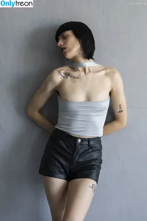  nude photo #0011
