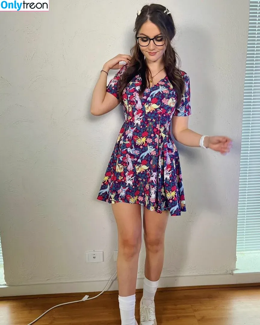 Aliythia nude photo #0051 (alitaliya__)