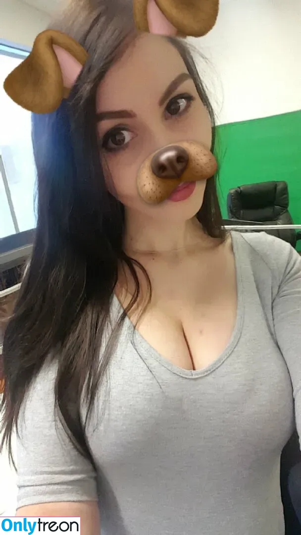 Aliythia nude photo #0152 (alitaliya__)
