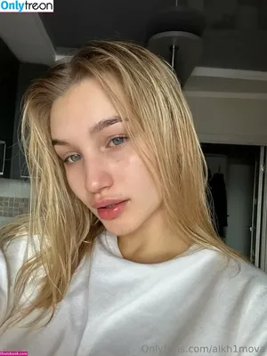 Alkh1mova / im_kkay nude photo #0007