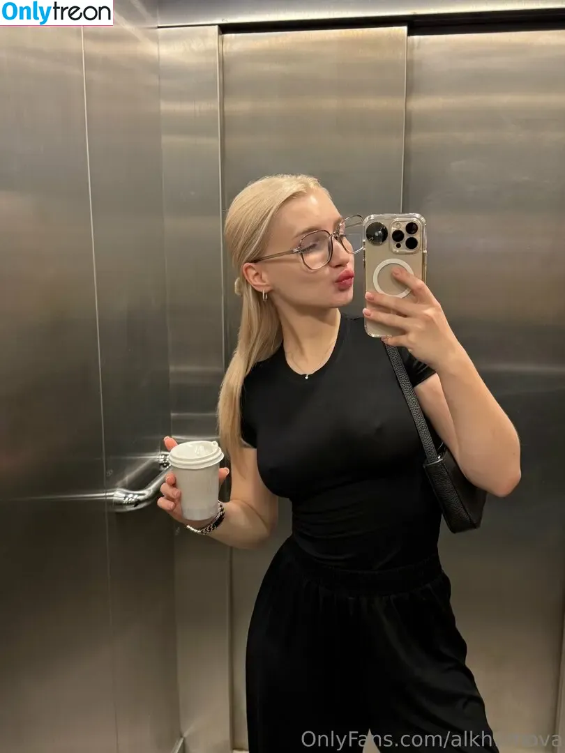 Alkh1mova nude photo #0103 (im_kkay)