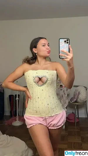 All Vlog Squad Girls / vlogsquad_official nude photo #0028