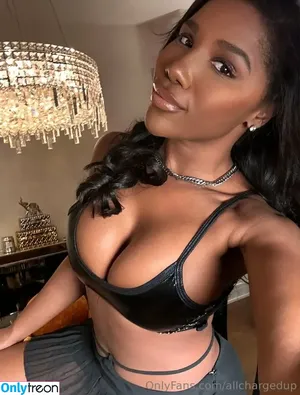 Allchargedup / Ashley Christen / sashafoxyy / toned_ash nude photo #0155
