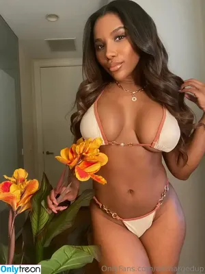 Allchargedup / Ashley Christen / sashafoxyy / toned_ash nude photo #0161