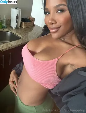 Allchargedup / Ashley Christen / sashafoxyy / toned_ash nude photo #0162