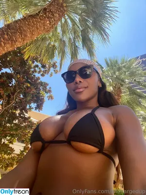 Allchargedup / Ashley Christen / sashafoxyy / toned_ash nude photo #0173