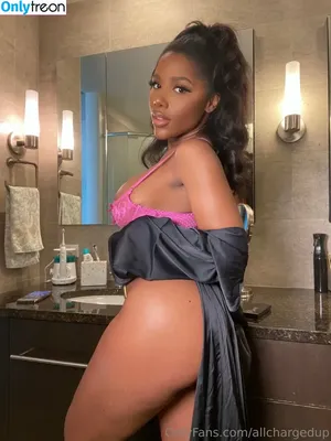 Allchargedup / Ashley Christen / sashafoxyy / toned_ash nude photo #0202
