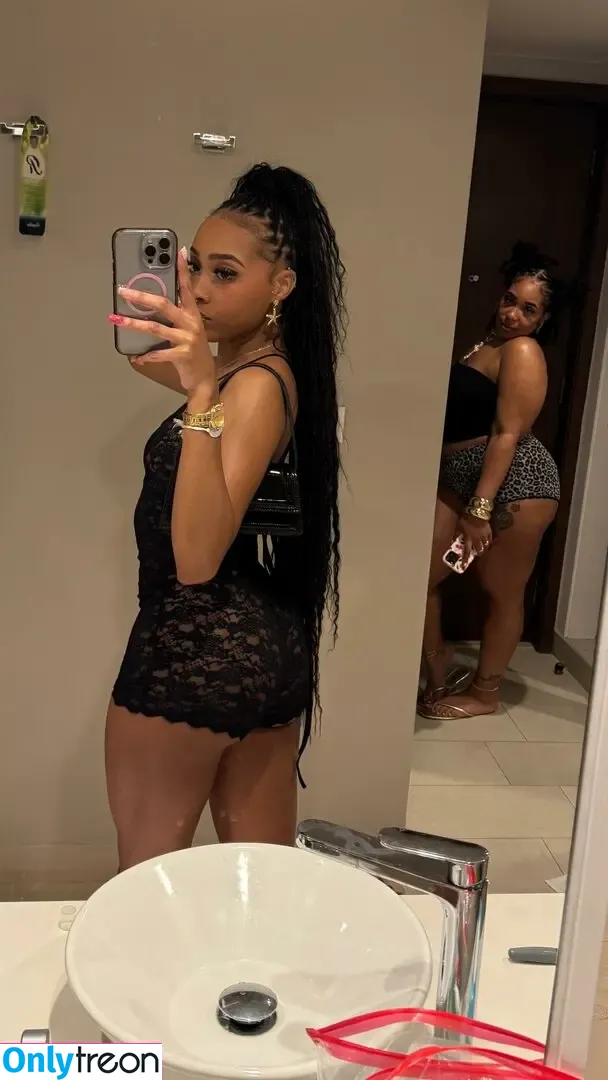 Alleyesondee nude photo #0051 (alleyesondeeeee / deeviousdee)