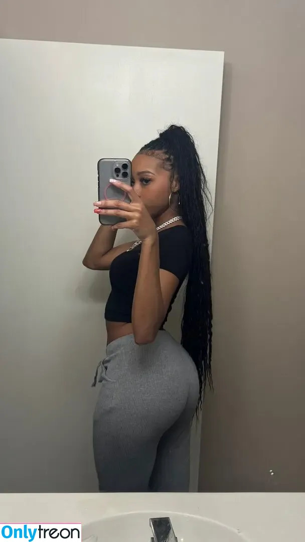 Alleyesondee nude photo #0052 (alleyesondeeeee / deeviousdee)