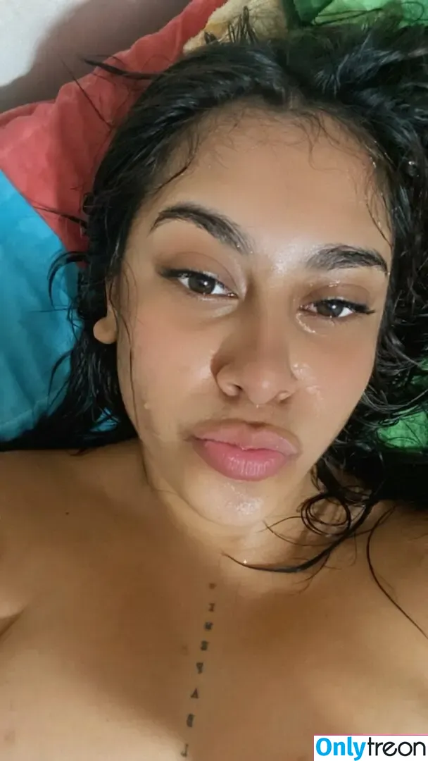 Allison Martinez nude photo #0001 (allisonviv / allisonvmartinez)