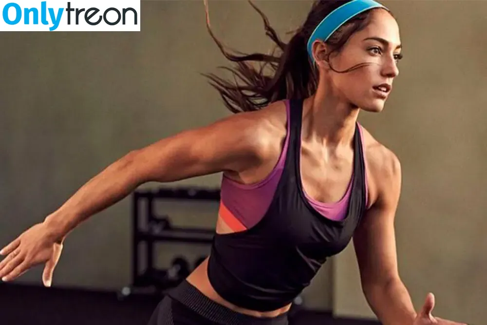 Allison Stokke nude photo #0021 (allisonstokke)