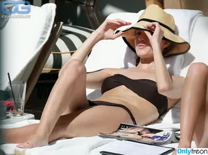 Allison Williams / aw nude photo #0058