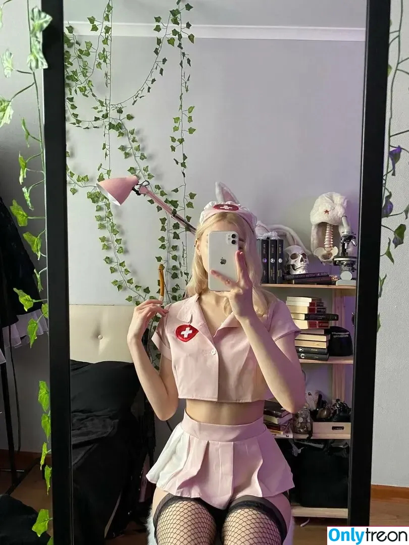 Allotrop nude photo #0093 (allotrope.io)