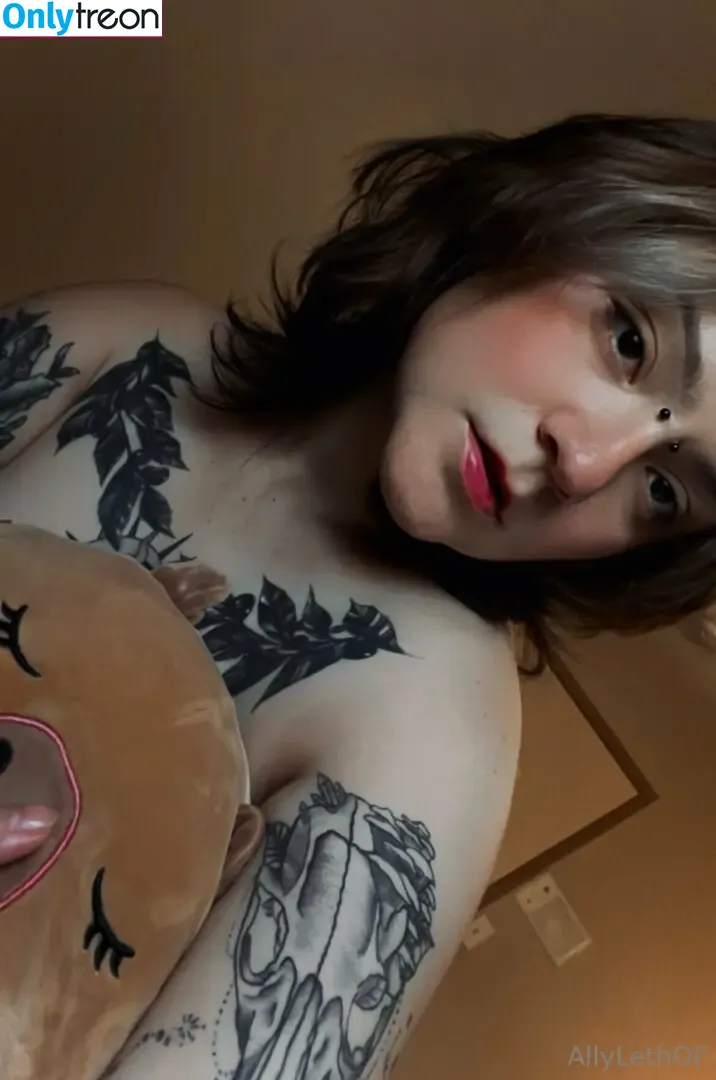 allyleth19 nude photo #0009 (ally_leth_19)