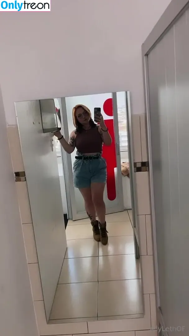 allyleth19 nude photo #0020 (ally_leth_19)