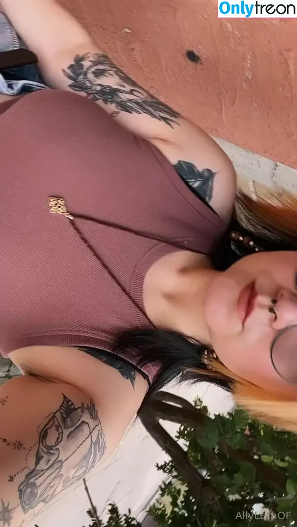 allyleth19 nude photo #0023 (ally_leth_19)