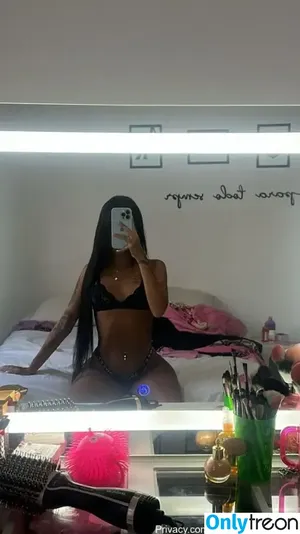 Allynest nude photo #0009