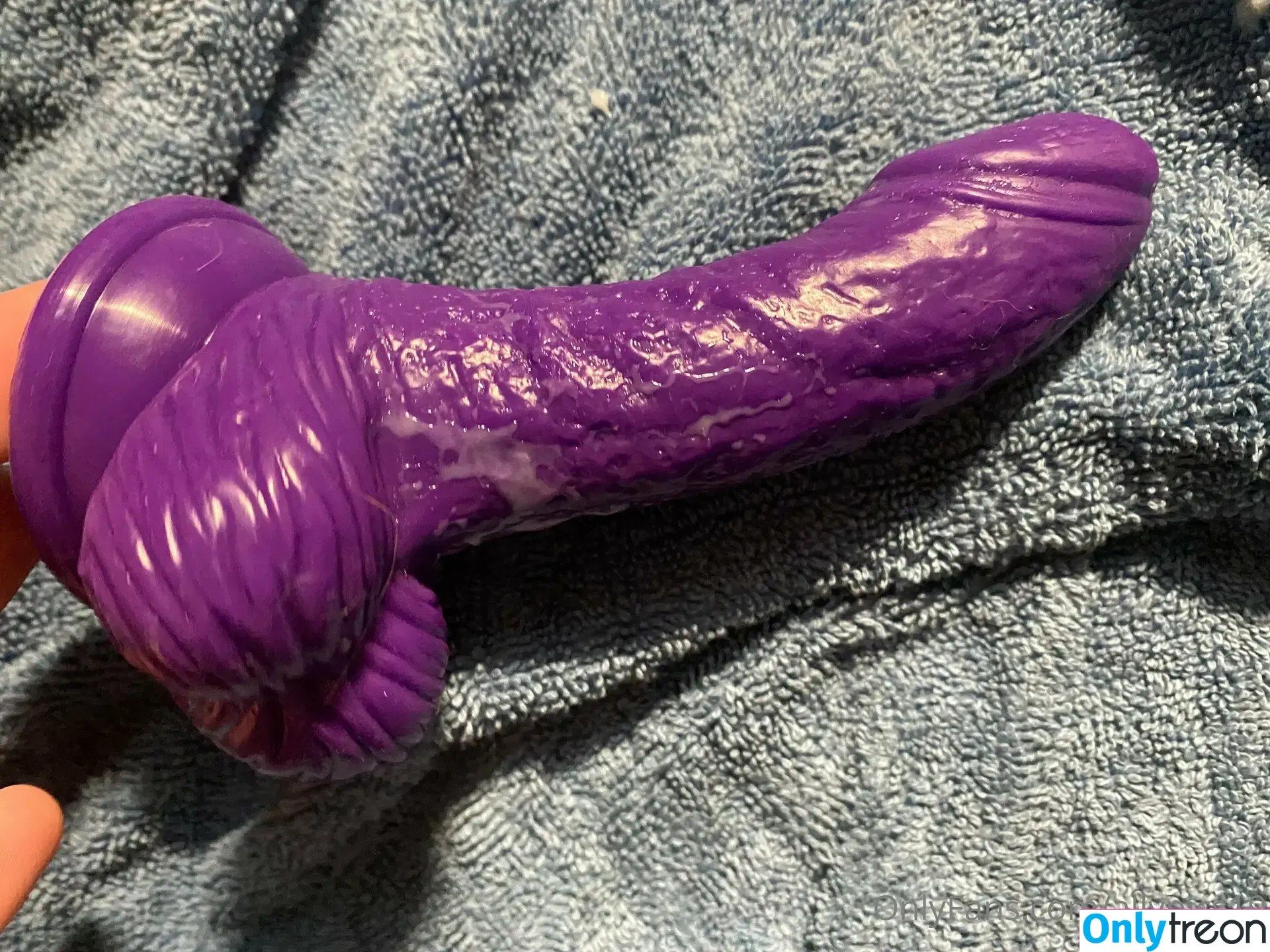 allypics19 nude photo #0006 (allypics19)