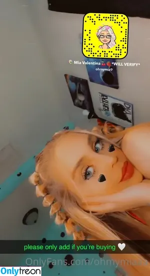  nude photo #0004