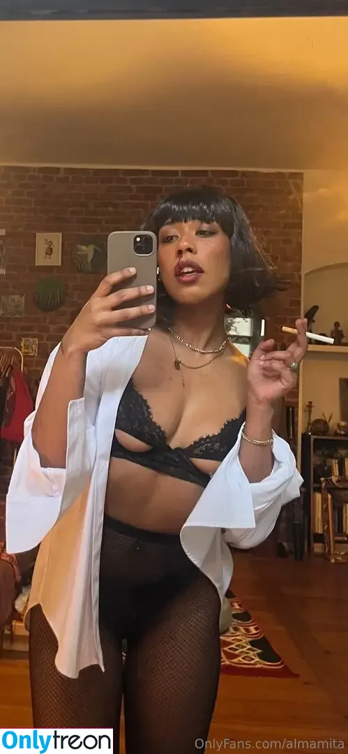 Almamita nude photo #0008 (iimmalmaaa)