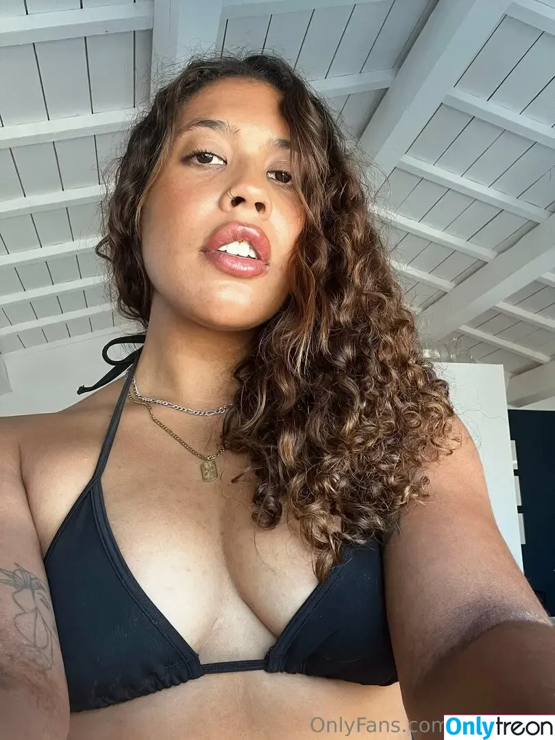 Almamita nude photo #0044 (iimmalmaaa)