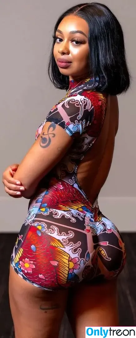 AlmondXMilk nude photo #0066 (SheCanadian)
