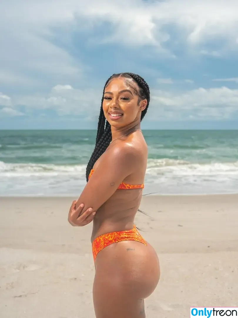 AlmondXMilk nude photo #0076 (SheCanadian)