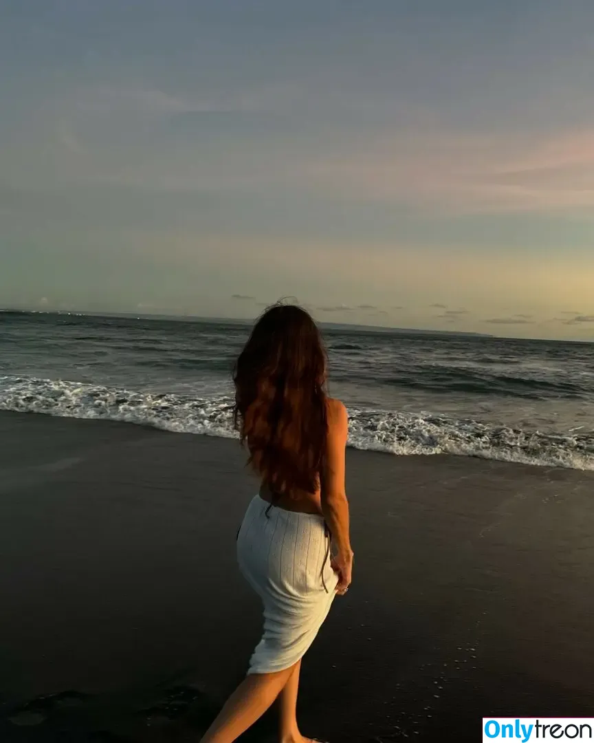 Alohalaia nude photo #0158 (alohalaia_ / thealohatrainer)
